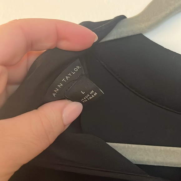Ann Taylor black peplum top size L - Picture 4 of 5